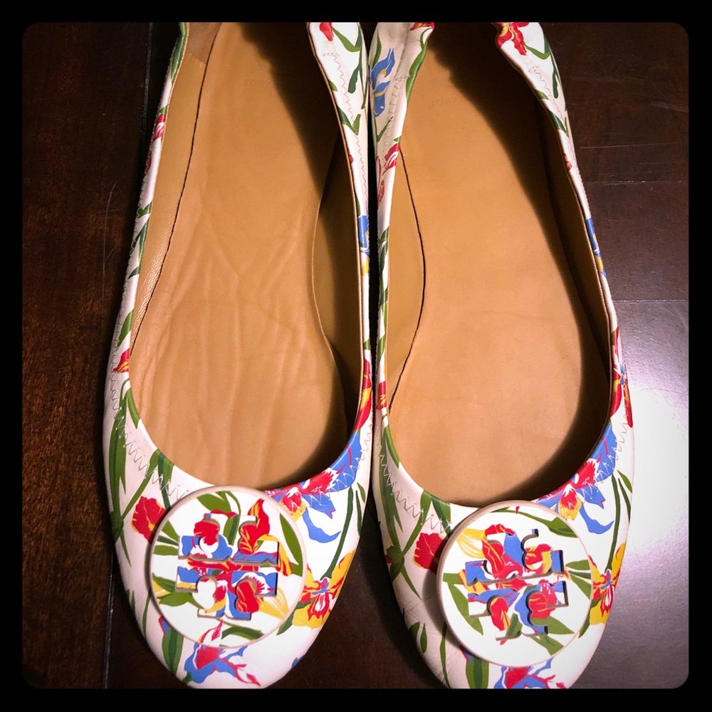 Tory Burch Floral ballet flats 🌹🌸🌺